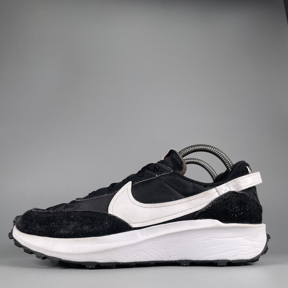 Nike Waffle Debut Women's 9 Black White Casual Sneakers Athletic Shoes Walking
